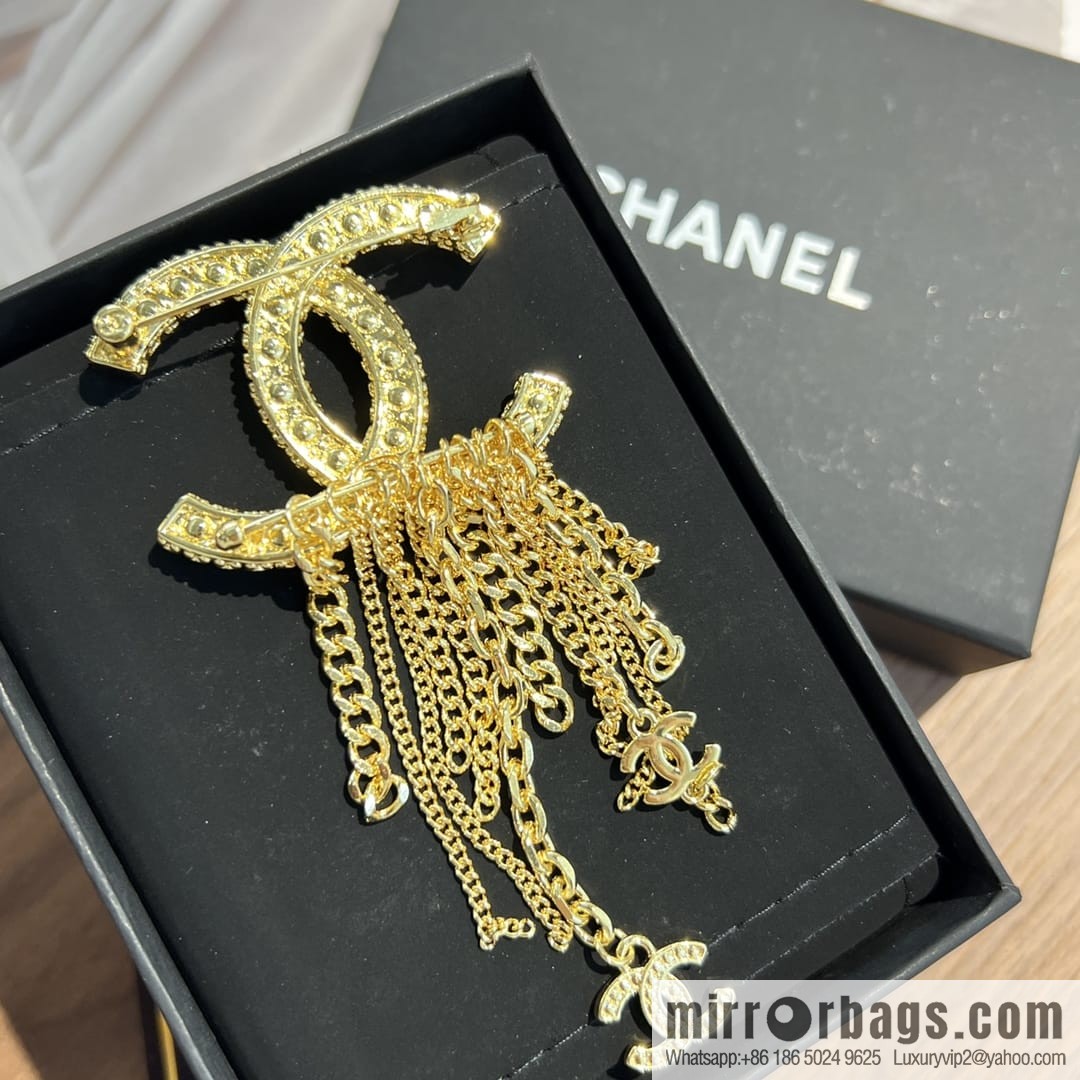 New ☑️ CHANEL Chanel double c red pearl fringed brooch