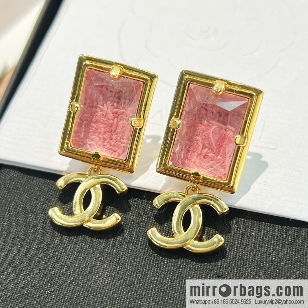 New ☑️ CHANEL Chanel c2 double c pink square stud earrings