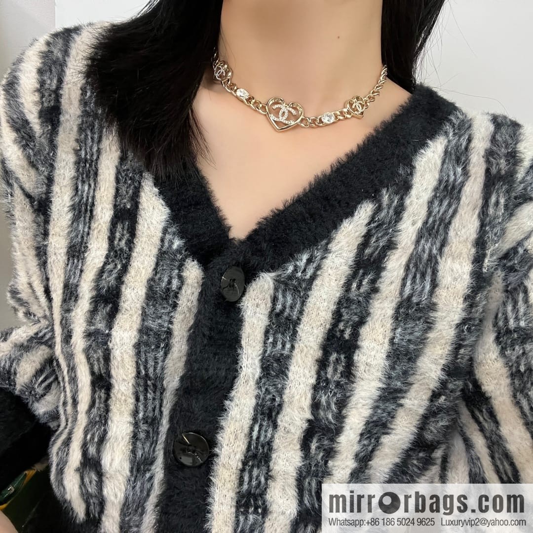 New ☑️ CHANEL Chanel double c gold peach heart love necklace