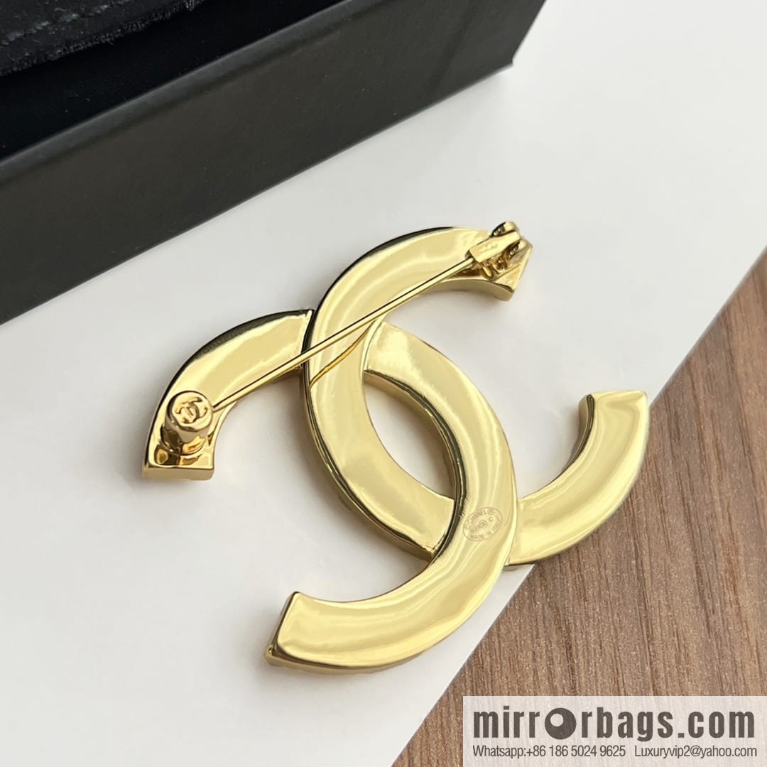 New ☑️ Chanel double c white stripe brooch