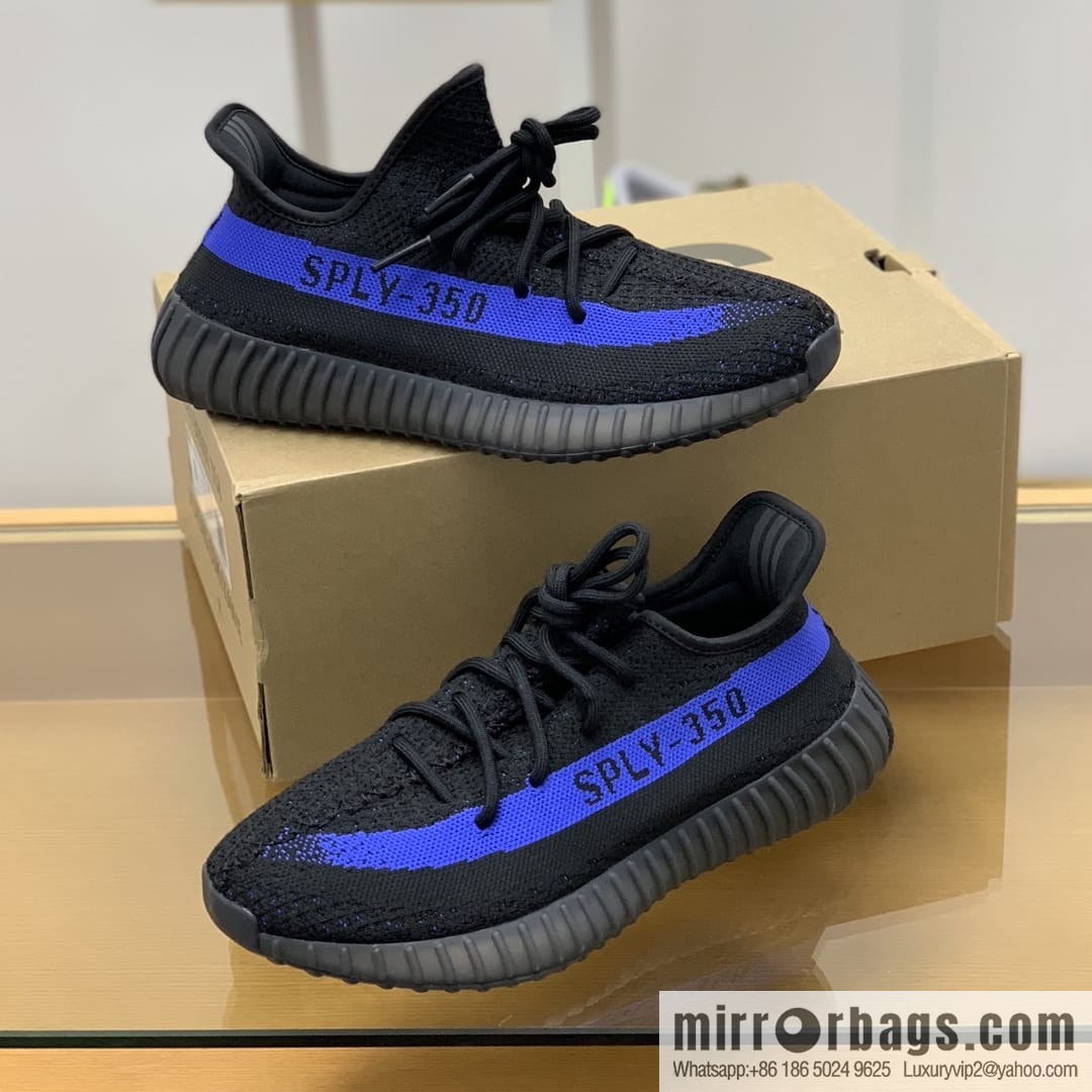 Coconut/Yeezy adopts patchwork [YEEZ * BOST 350 Coconut Black and Blue] Unisex same coconut shoes