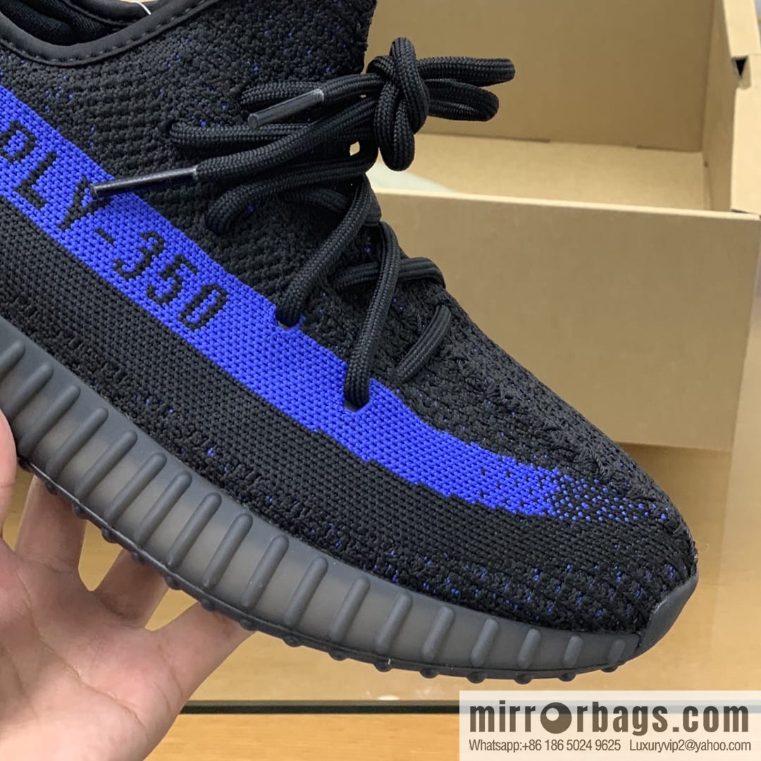 Coconut/Yeezy adopts patchwork [YEEZ * BOST 350 Coconut Black and Blue] Unisex same coconut shoes