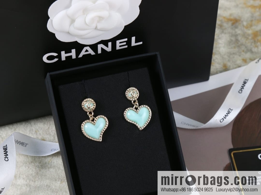 New ☑️ CHANEL Chanel c2 double c peach heart love stud earrings