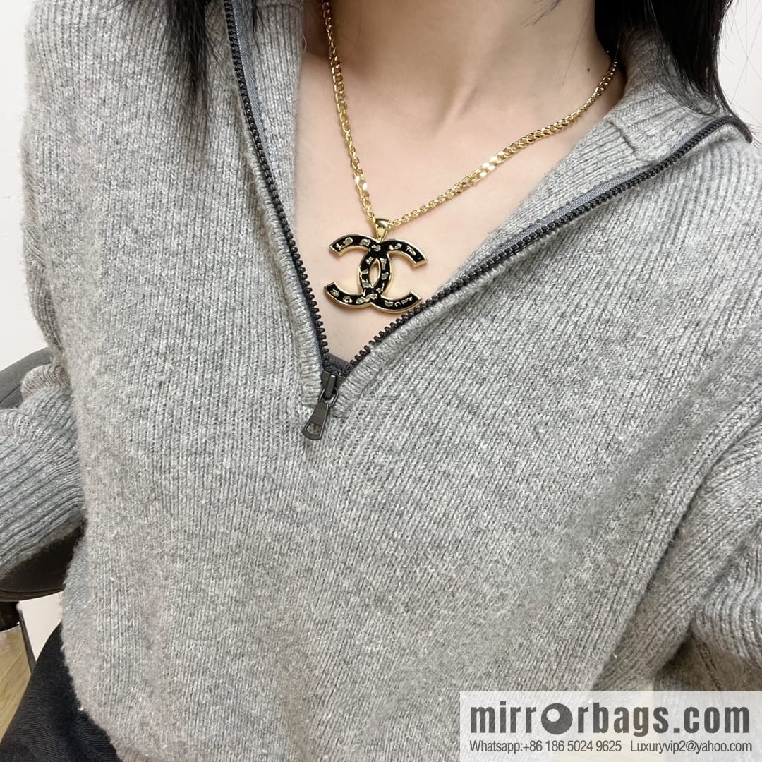 New ☑️ CHANEL Chanel double c black enamel necklace