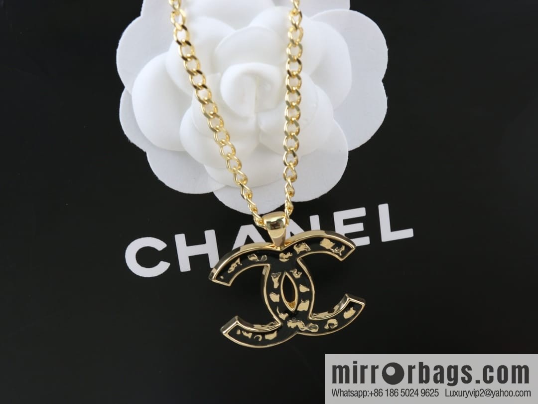 New ☑️ CHANEL Chanel double c black enamel necklace