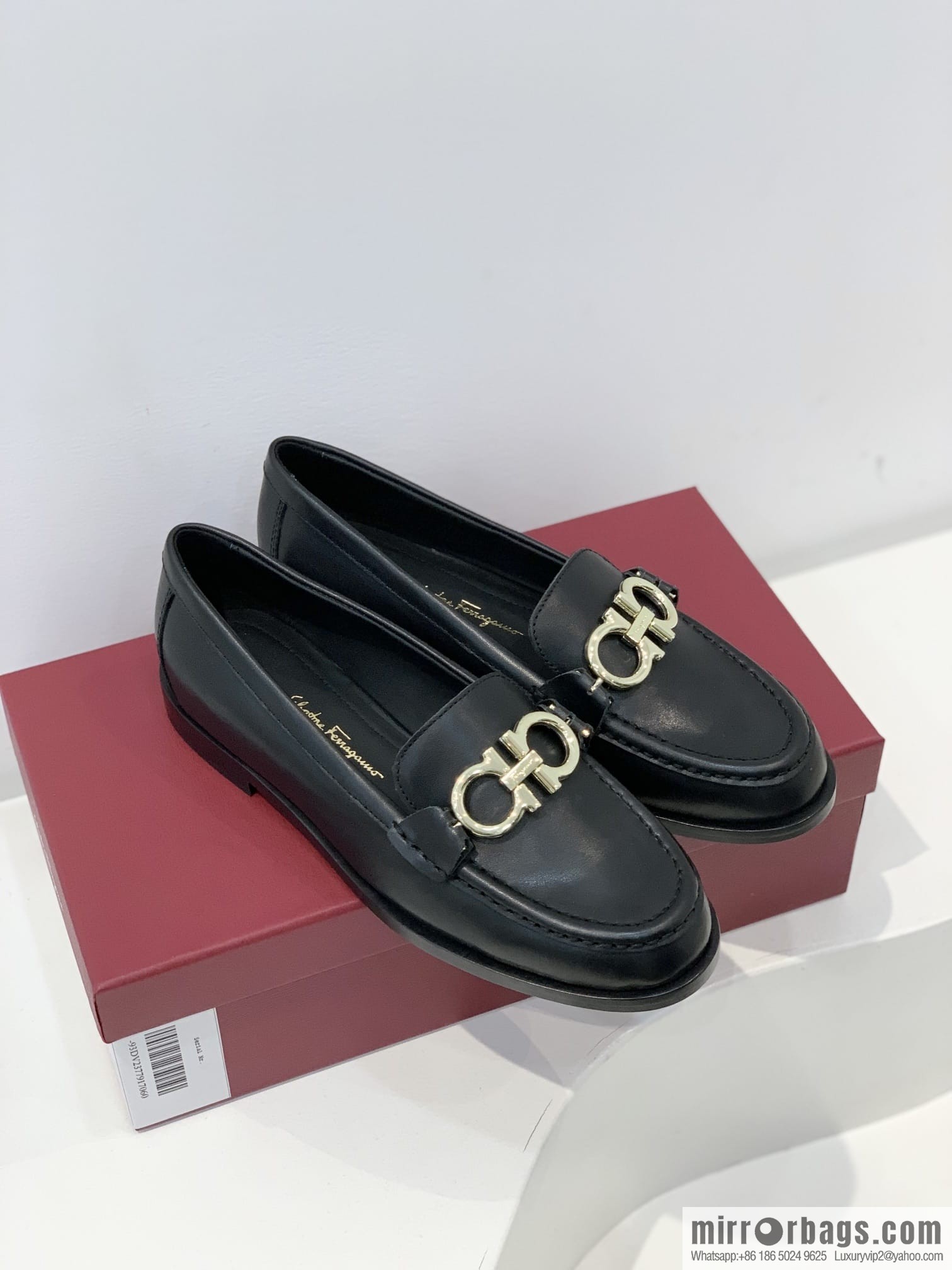 SF ✔️ salvatore Ferragamo ✔️ new products! Ferragamo Gancini double-sided buckle loafers shoes