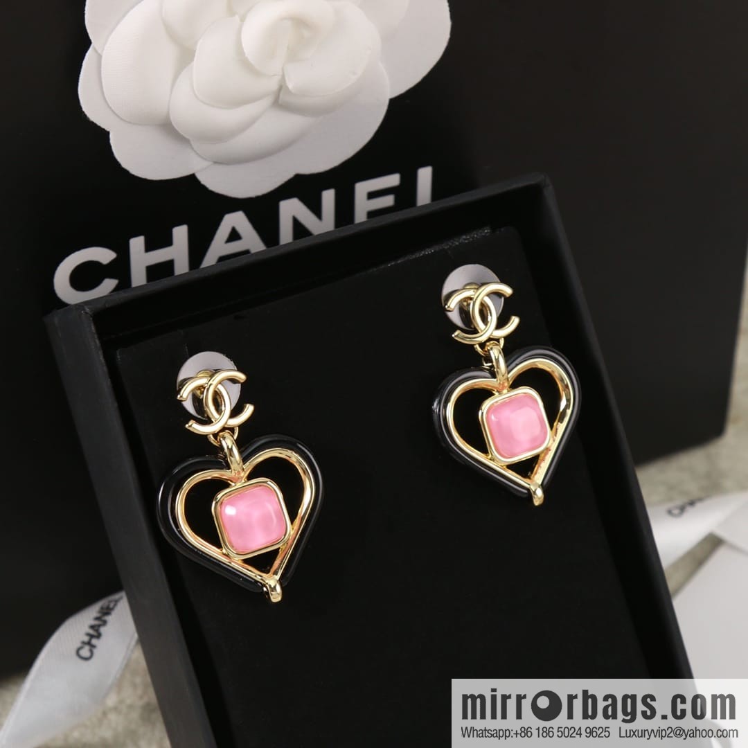New ☑️ CHANEL Chanel c2 double c peach heart love stud earrings