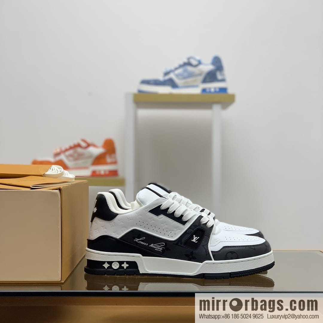 LV/Louis Vuitton uses color-matching calfskin to make high-end men's sports running shoes