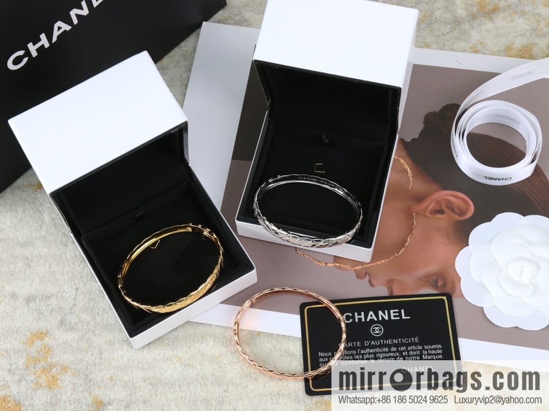 New ☑️ CHANEL Chanel coco crush series rhombus bracelet bracelet