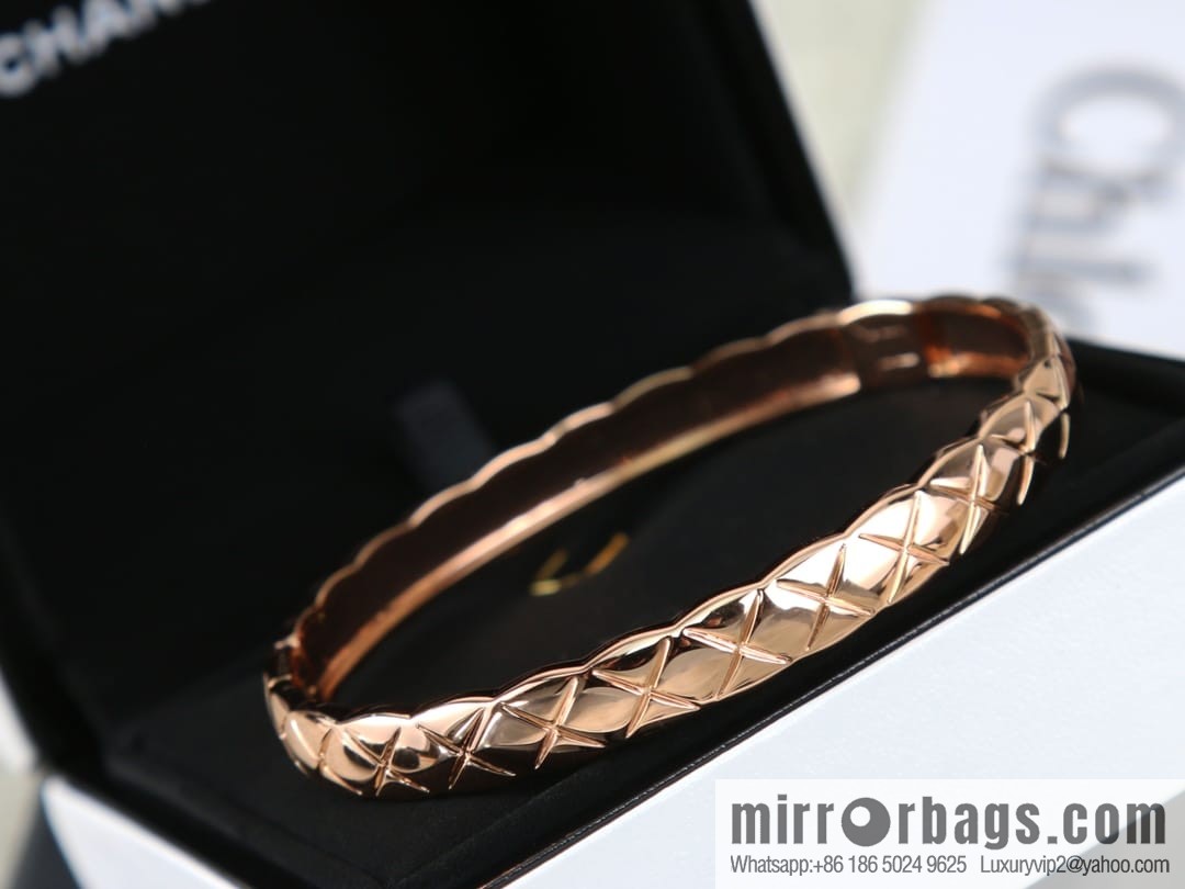 New ☑️ CHANEL Chanel coco crush series rhombus bracelet bracelet