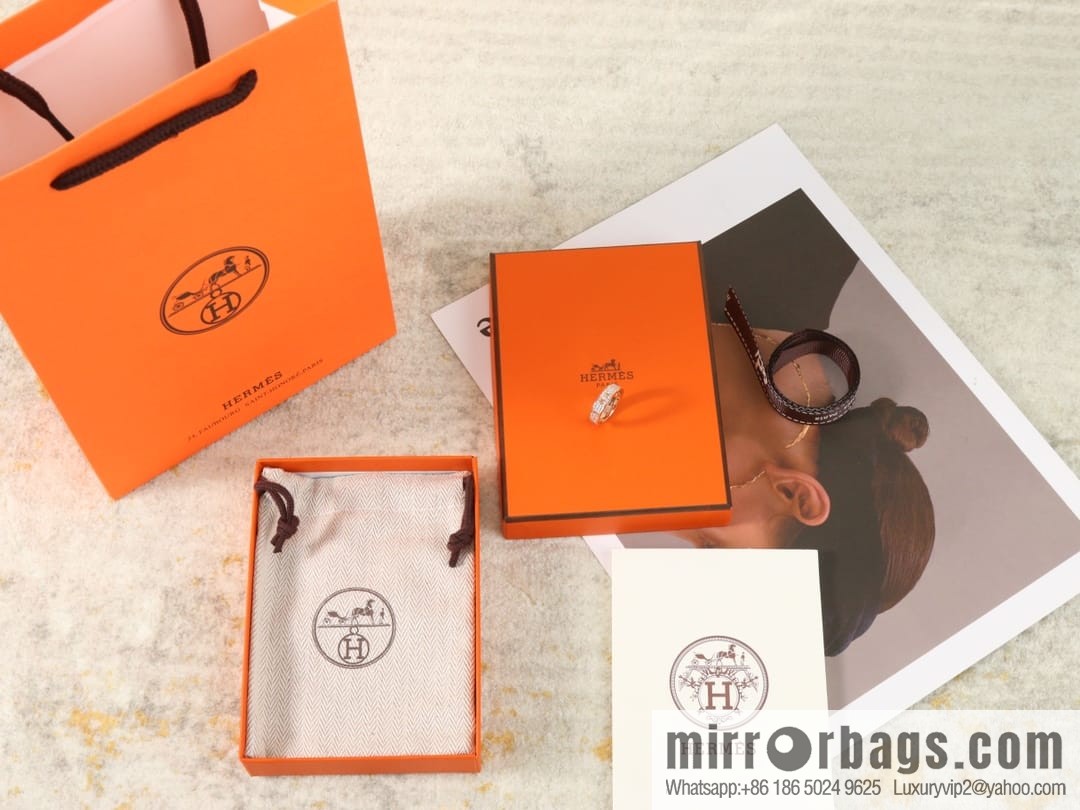 New ☑️ Hermès HERMES button ring