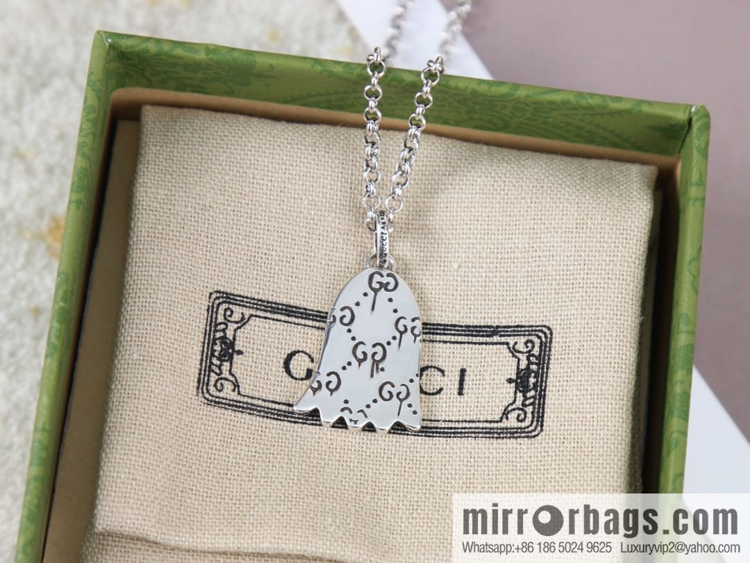 New Gucci Gucci Ghost 👻 necklace