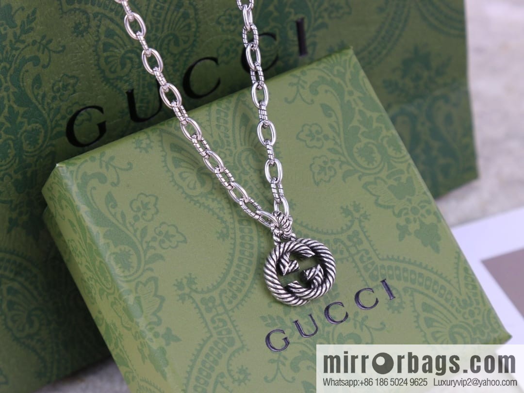 New Gucci gucci double G necklace