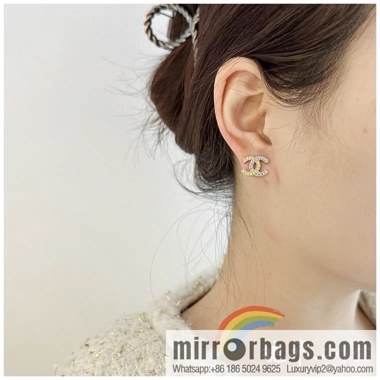 New ☑️ CHANEL Chanel c1 double c color diamond color matching earrings