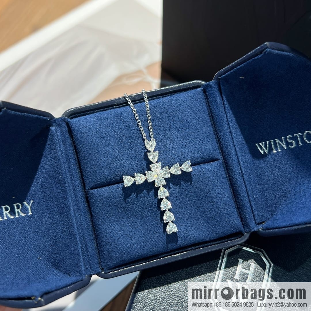 HARRY WINSTON HW Harry Winston cross Cross necklace