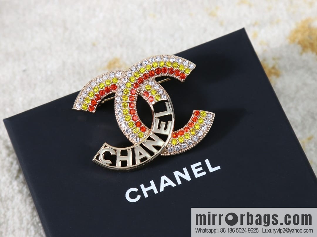 New ☑️ CHANEL Chanel double c colored diamond cut-out brooch