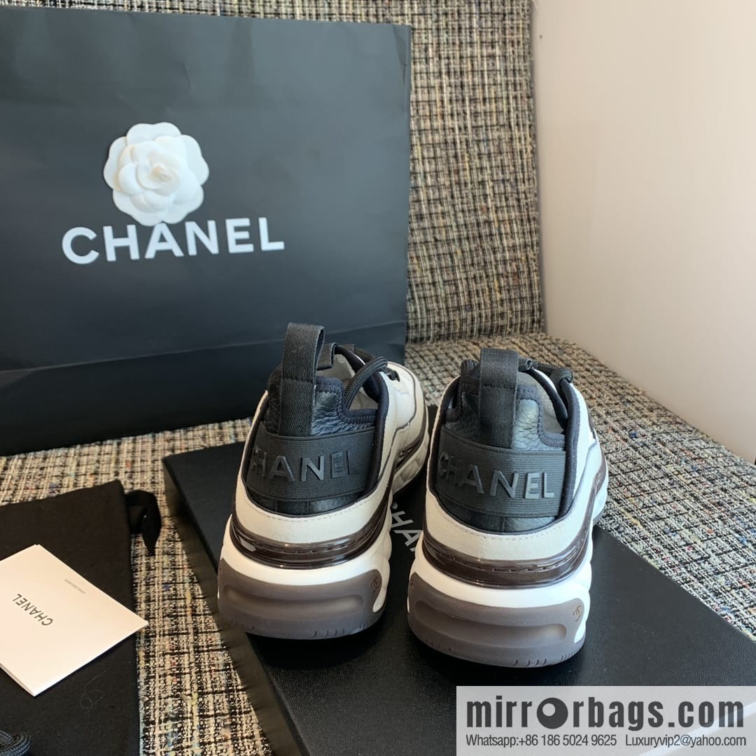 Black and white grid air unit heightening sneakers