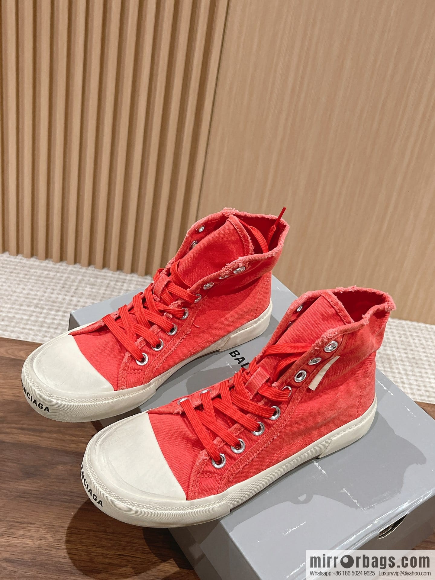 𝐁𝐚𝐥𝐞𝐧𝐜𝐢𝐚𝐠𝐚 Balenciaga, new Paris casual espadrilles