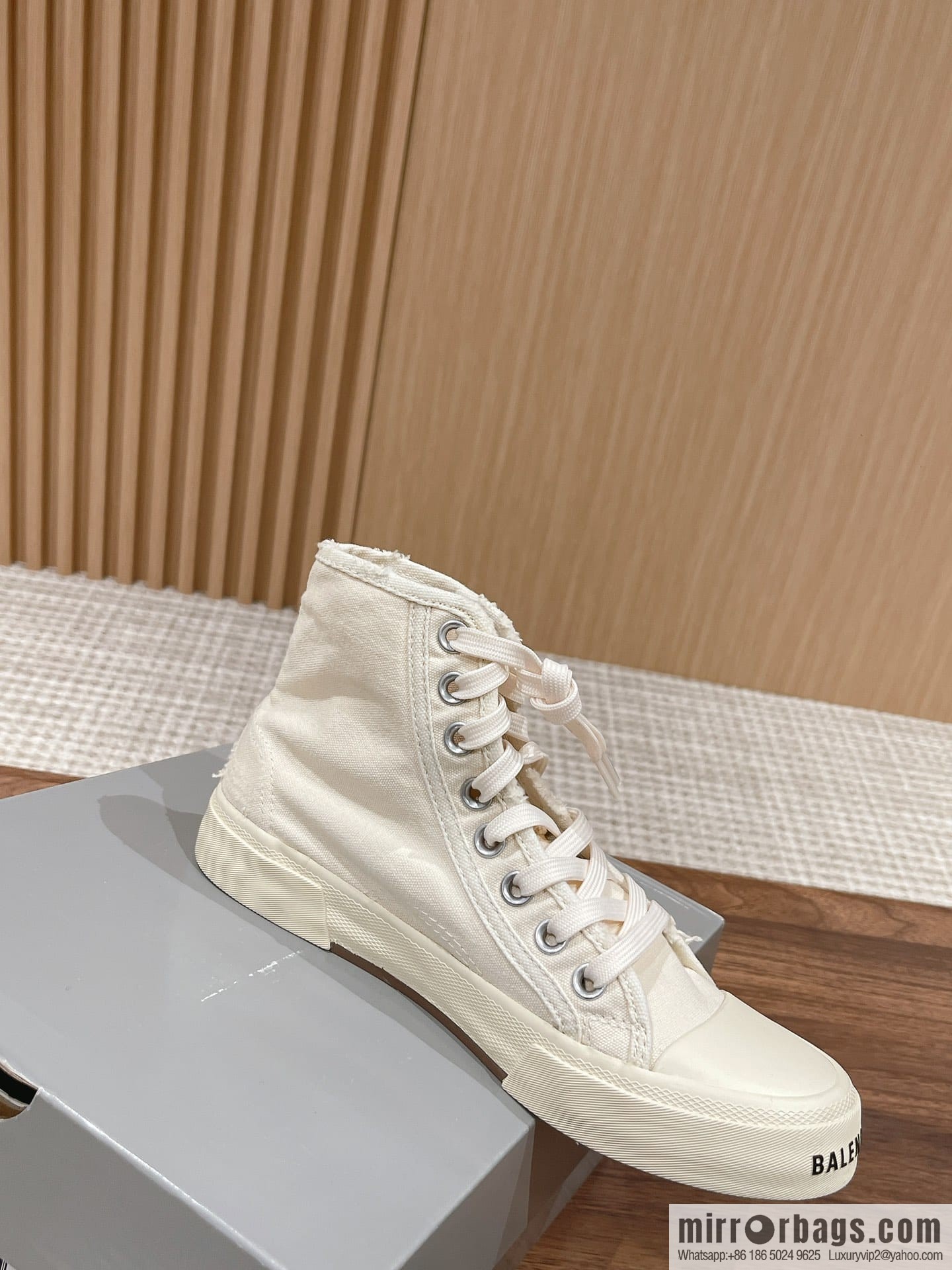 𝐁𝐚𝐥𝐞𝐧𝐜𝐢𝐚𝐠𝐚 Balenciaga, new Paris casual espadrilles