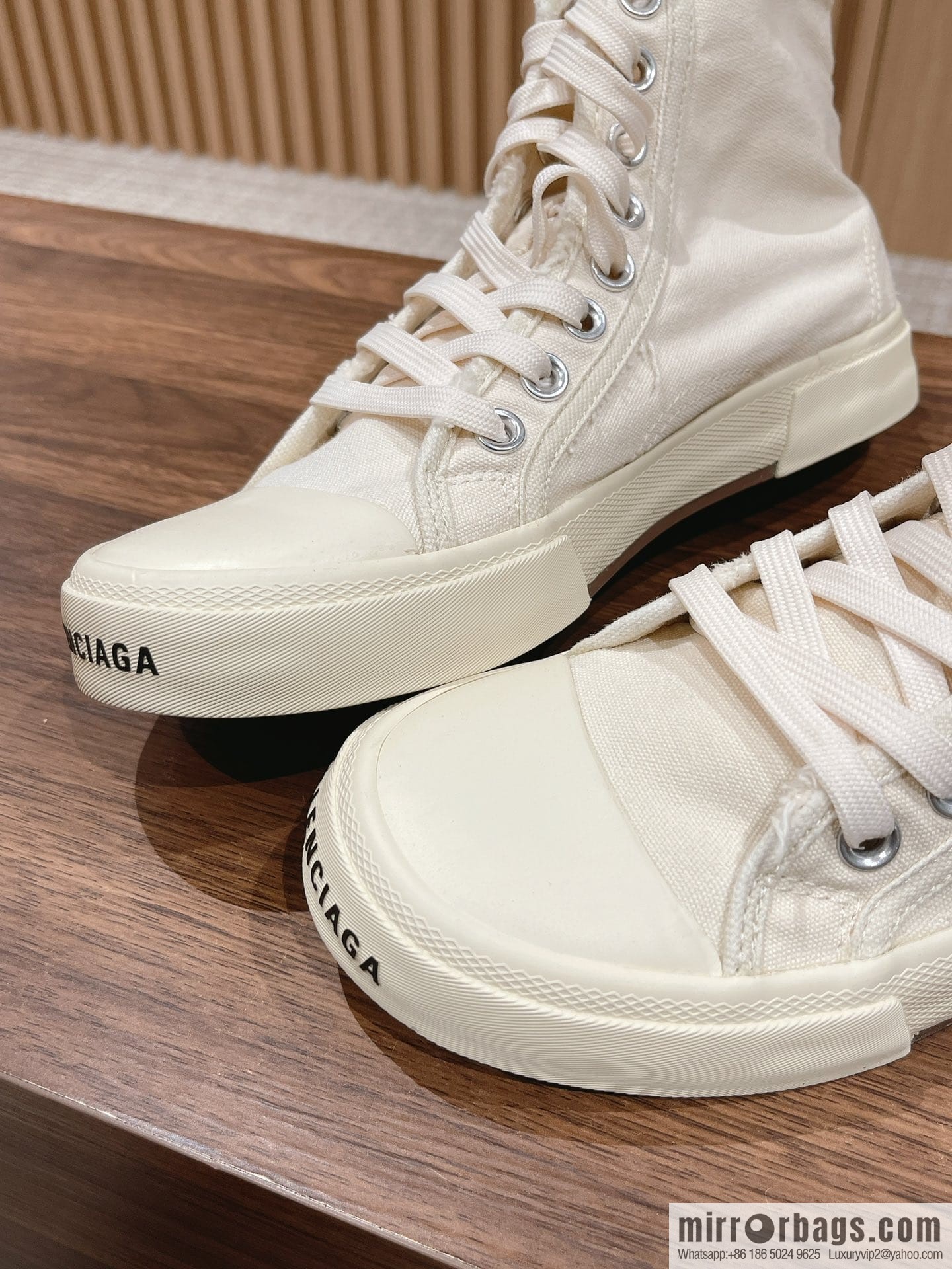 𝐁𝐚𝐥𝐞𝐧𝐜𝐢𝐚𝐠𝐚 Balenciaga, new Paris casual espadrilles