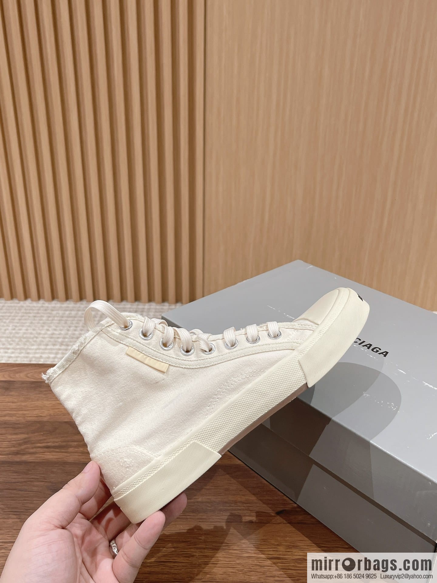 𝐁𝐚𝐥𝐞𝐧𝐜𝐢𝐚𝐠𝐚 Balenciaga, new Paris casual espadrilles