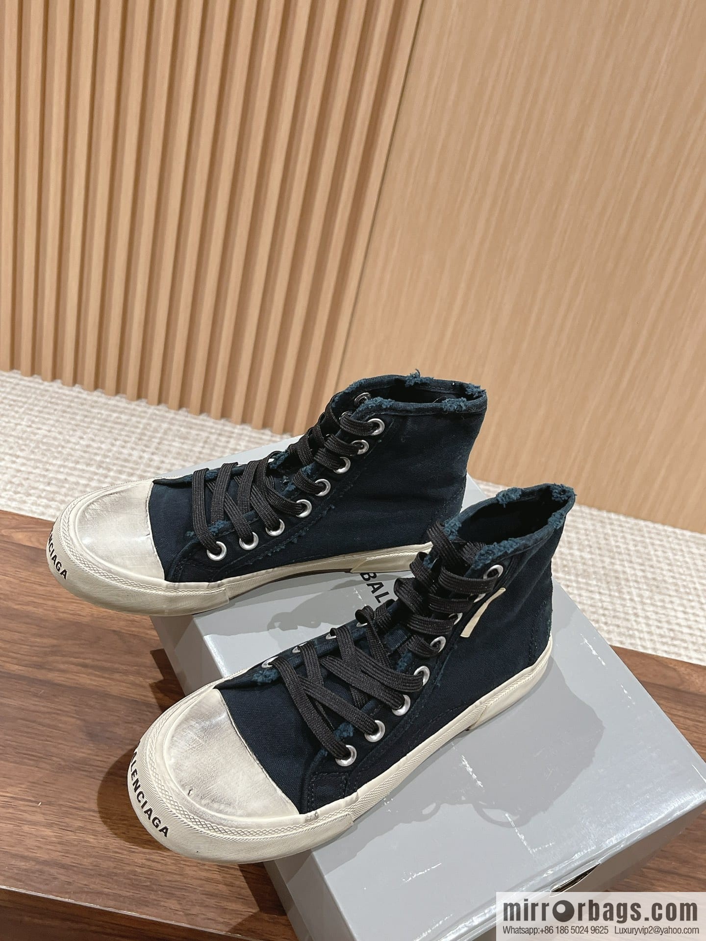 𝐁𝐚𝐥𝐞𝐧𝐜𝐢𝐚𝐠𝐚 Balenciaga, new Paris casual espadrilles