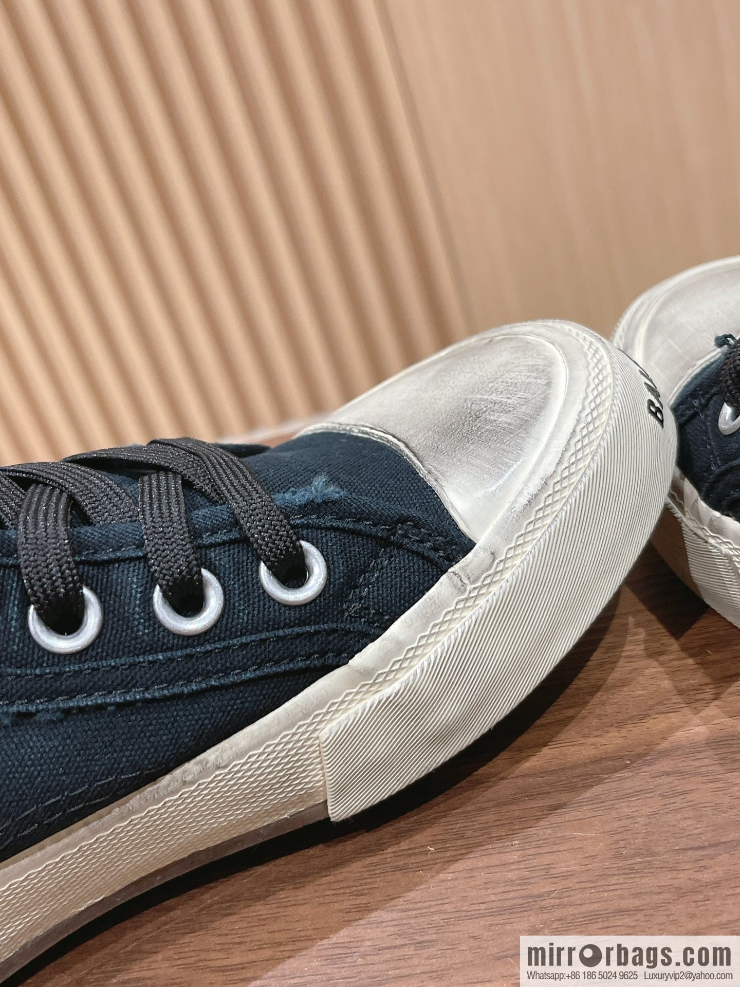 𝐁𝐚𝐥𝐞𝐧𝐜𝐢𝐚𝐠𝐚 Balenciaga, new Paris casual espadrilles