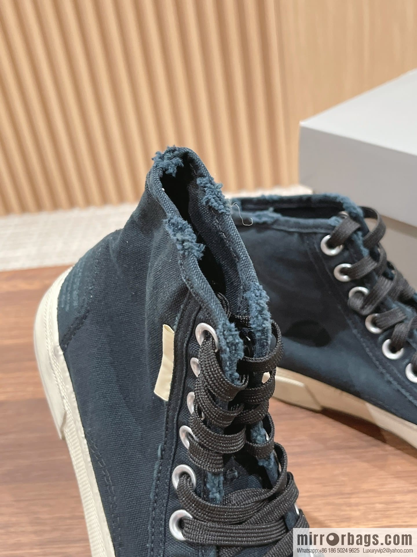 𝐁𝐚𝐥𝐞𝐧𝐜𝐢𝐚𝐠𝐚 Balenciaga, new Paris casual espadrilles