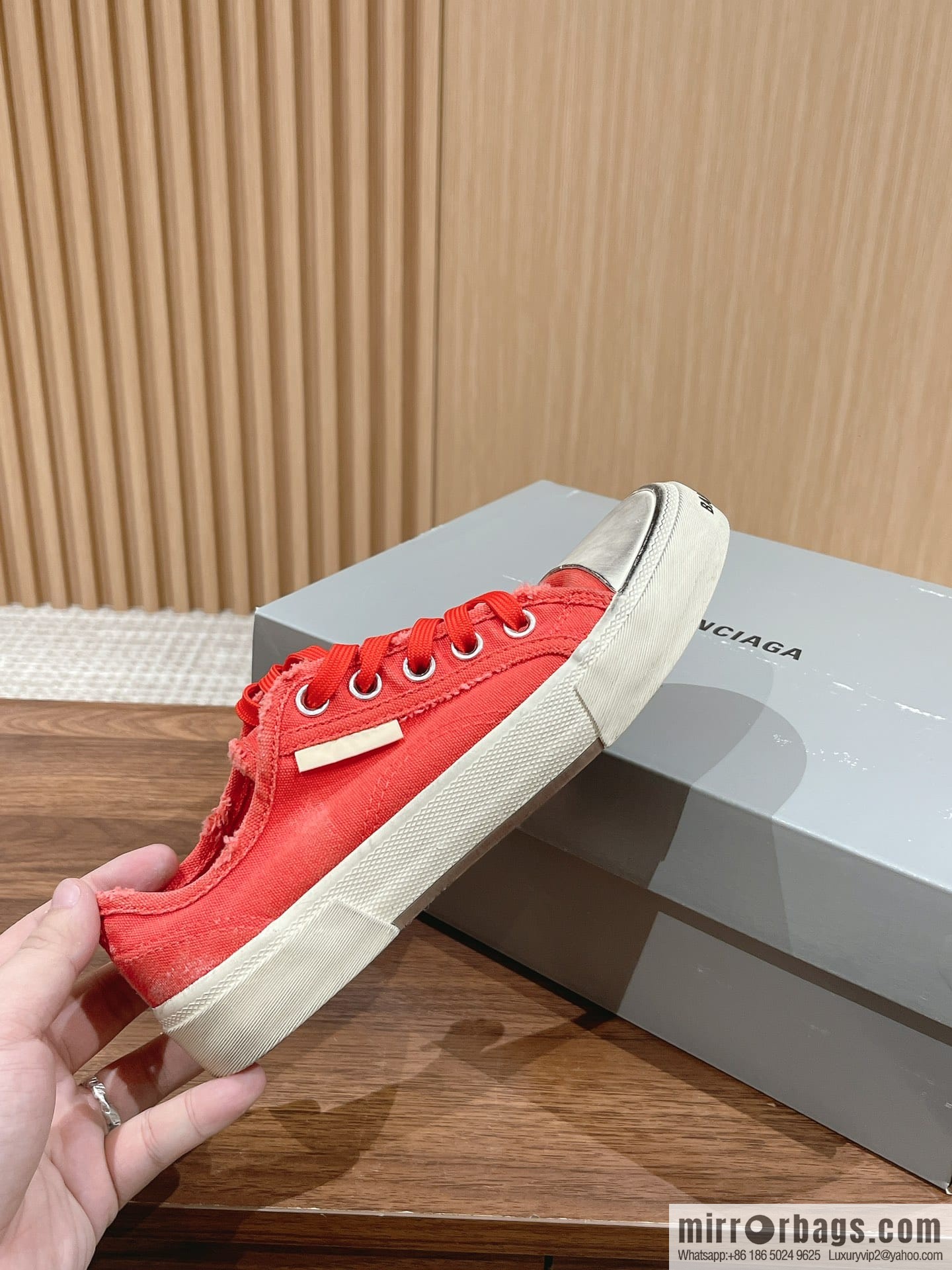 𝐁𝐚𝐥𝐞𝐧𝐜𝐢𝐚𝐠𝐚 Balenciaga, new Paris casual espadrilles