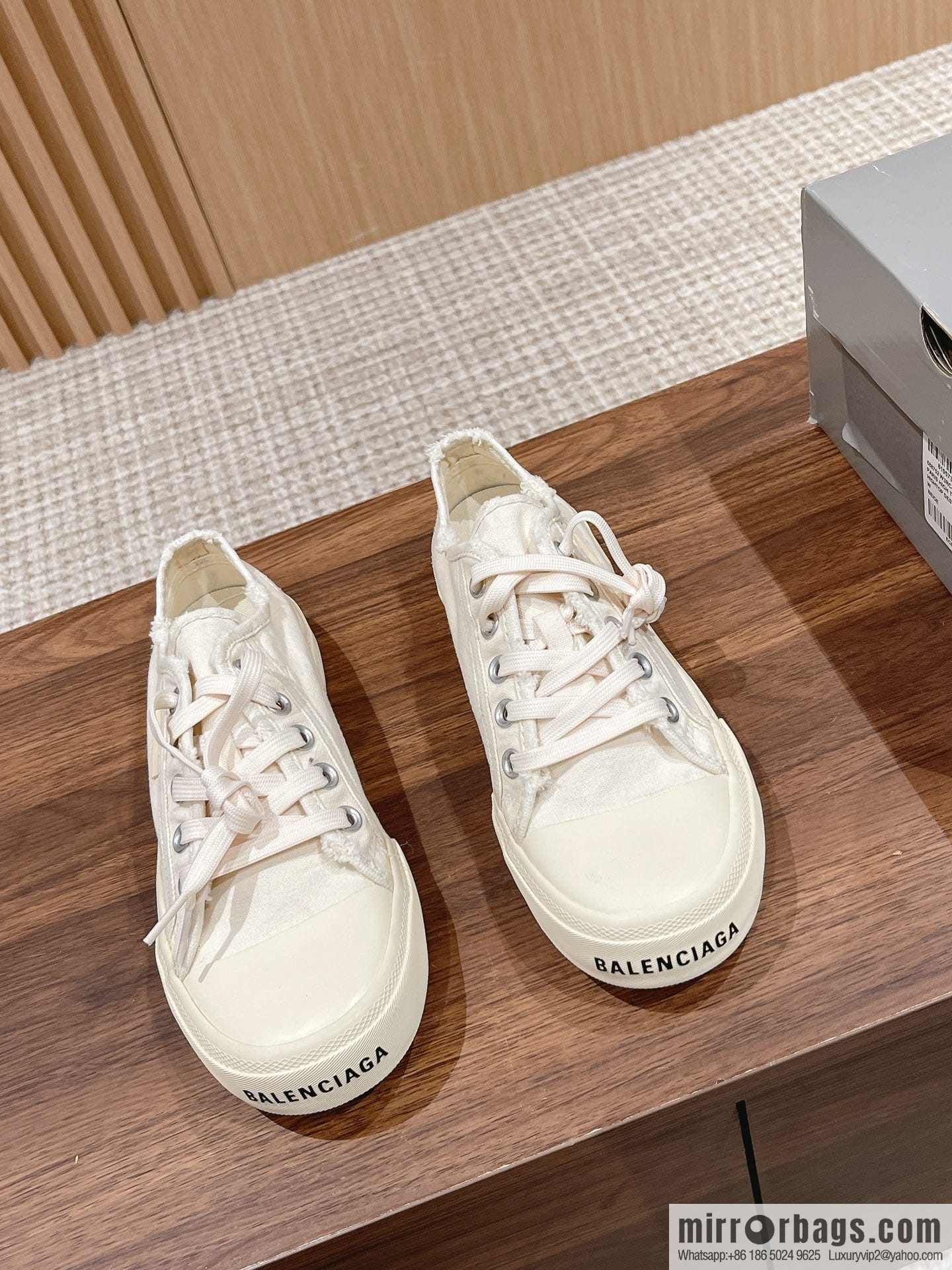 𝐁𝐚𝐥𝐞𝐧𝐜𝐢𝐚𝐠𝐚 Balenciaga, new Paris casual espadrilles