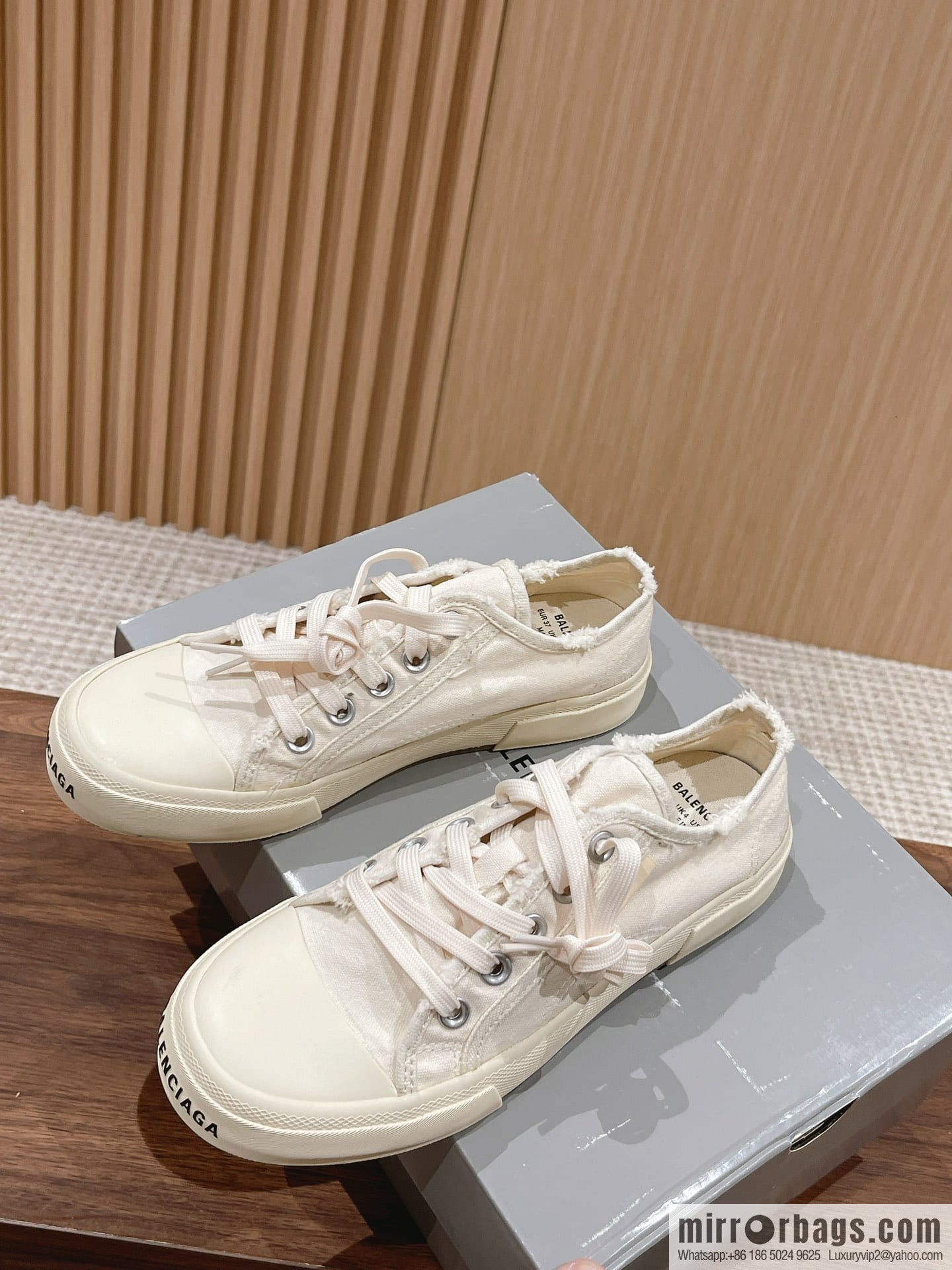𝐁𝐚𝐥𝐞𝐧𝐜𝐢𝐚𝐠𝐚 Balenciaga, new Paris casual espadrilles