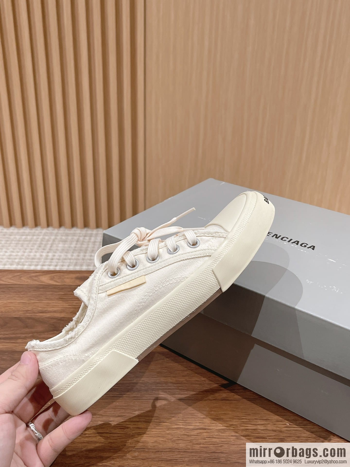 𝐁𝐚𝐥𝐞𝐧𝐜𝐢𝐚𝐠𝐚 Balenciaga, new Paris casual espadrilles