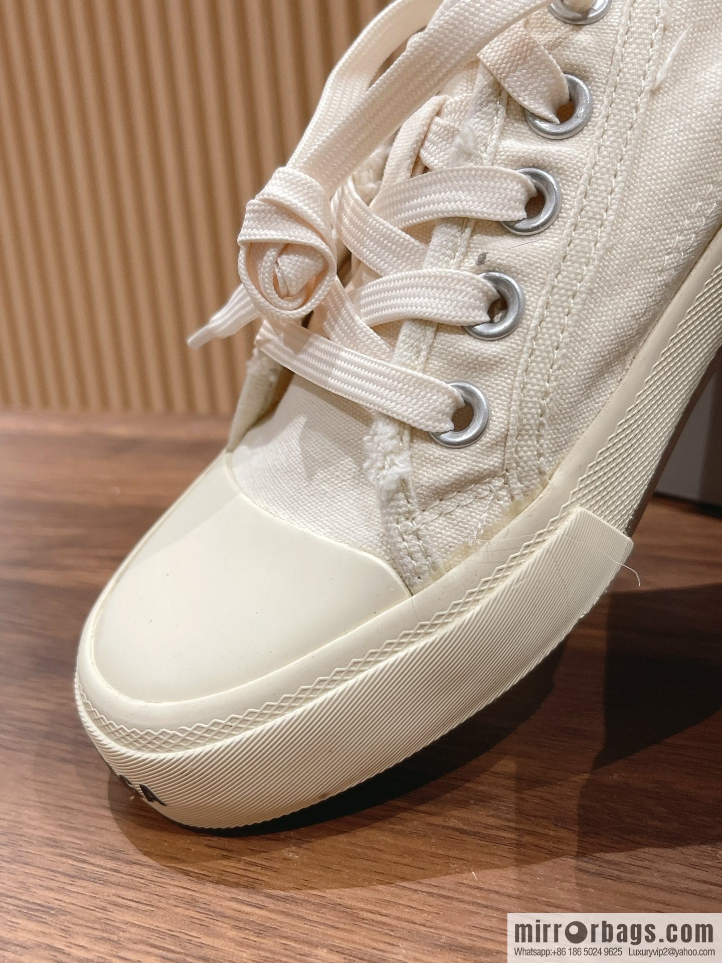 𝐁𝐚𝐥𝐞𝐧𝐜𝐢𝐚𝐠𝐚 Balenciaga, new Paris casual espadrilles