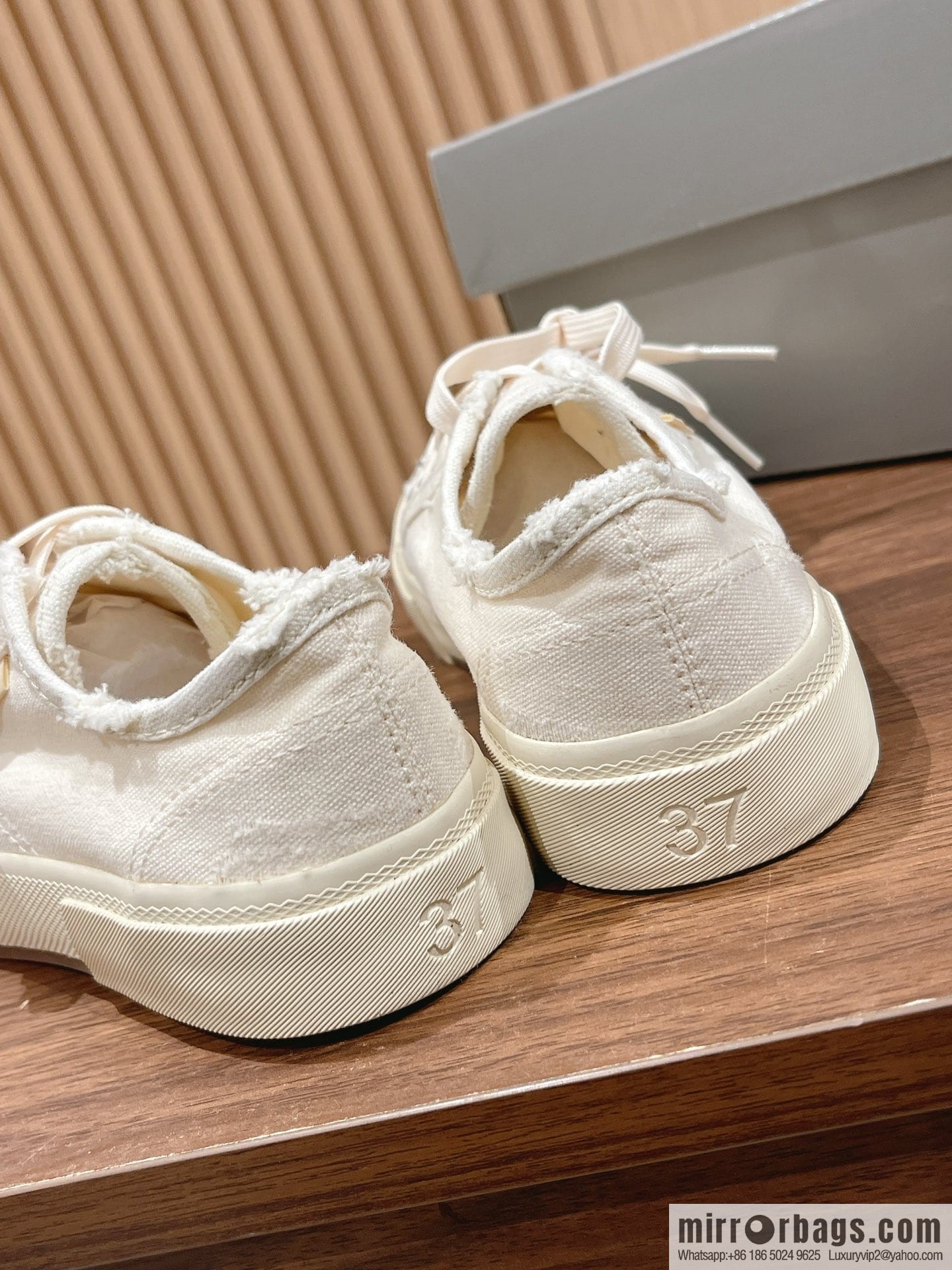 𝐁𝐚𝐥𝐞𝐧𝐜𝐢𝐚𝐠𝐚 Balenciaga, new Paris casual espadrilles