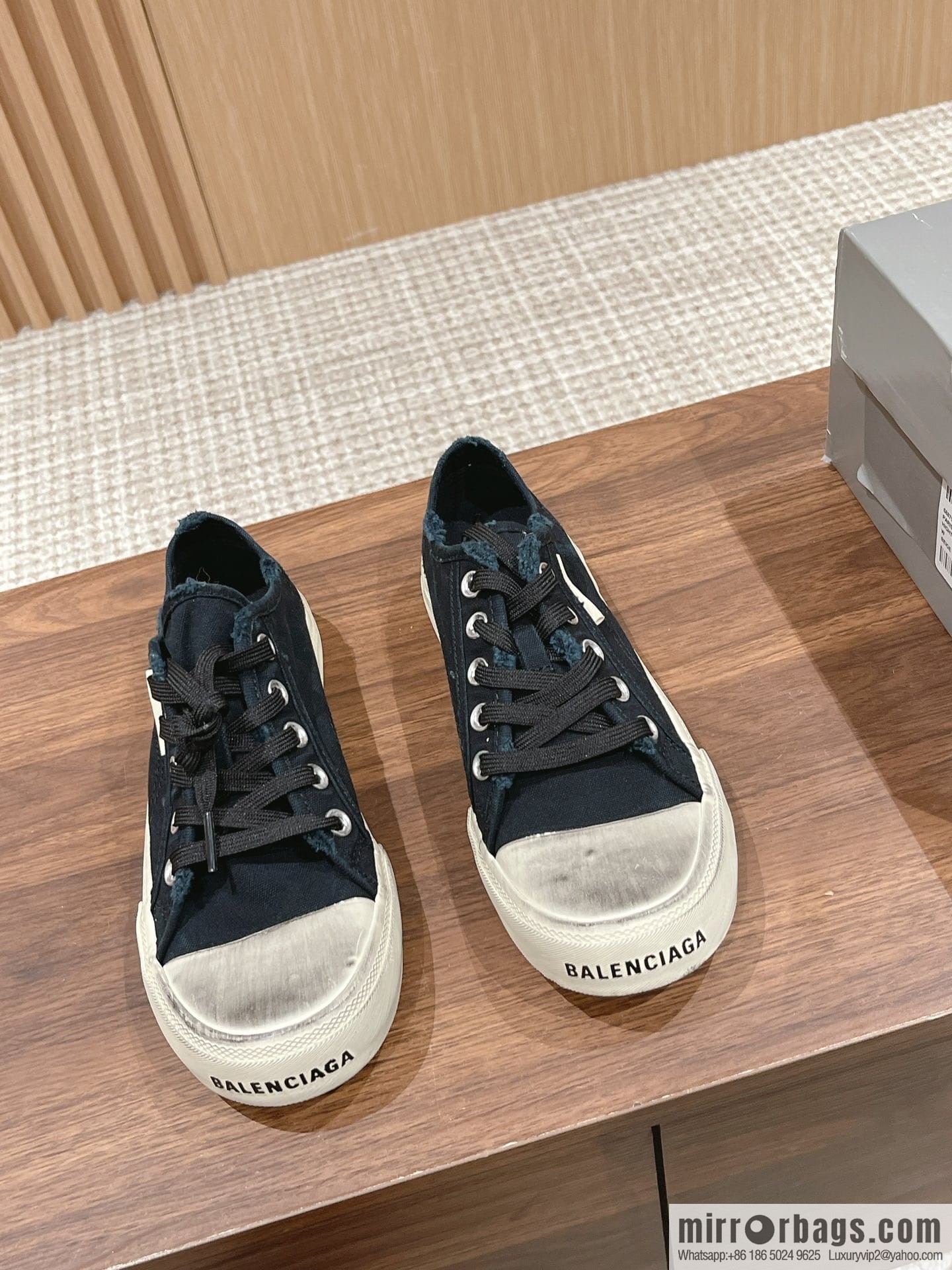𝐁𝐚𝐥𝐞𝐧𝐜𝐢𝐚𝐠𝐚 Balenciaga, new Paris casual espadrilles