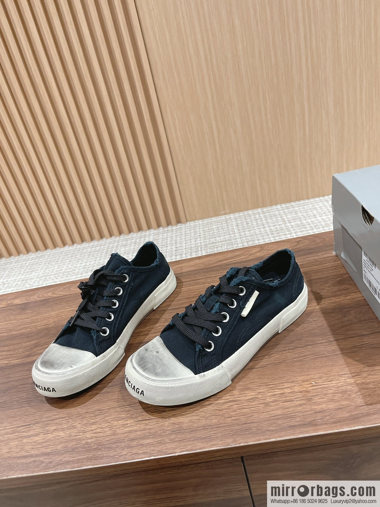 𝐁𝐚𝐥𝐞𝐧𝐜𝐢𝐚𝐠𝐚 Balenciaga, new Paris casual espadrilles