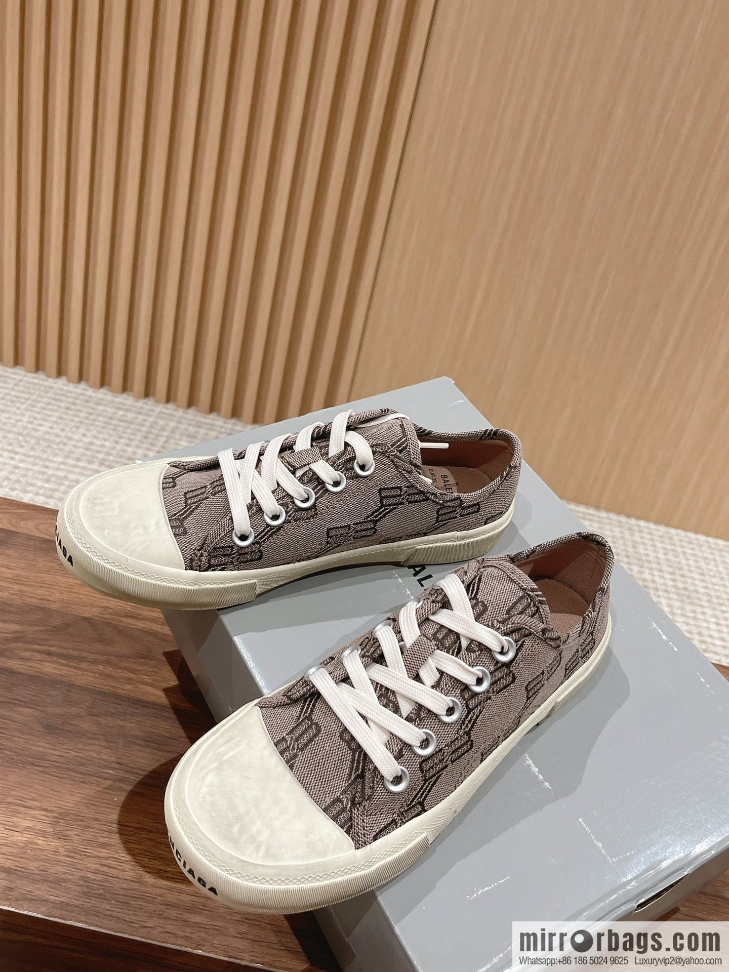 𝐁𝐚𝐥𝐞𝐧𝐜𝐢𝐚𝐠𝐚 Balenciaga, new Paris casual espadrilles