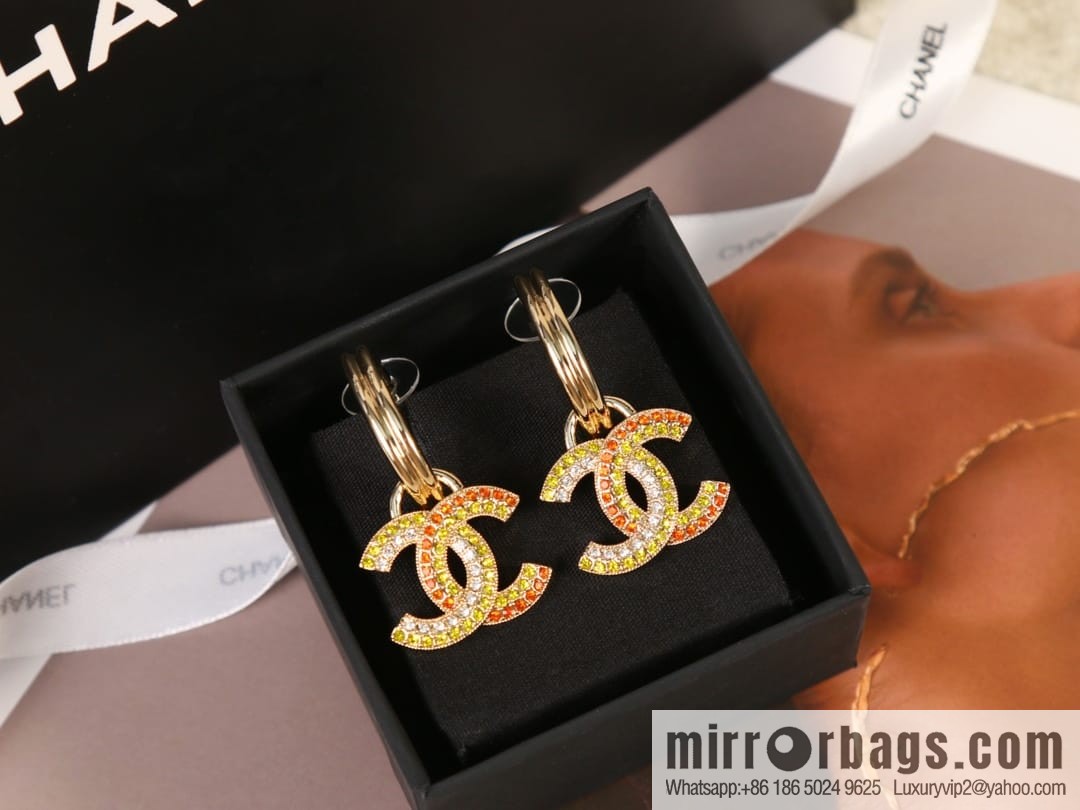 New ☑️ CHANEL Chanel c2 colored diamond stud earrings