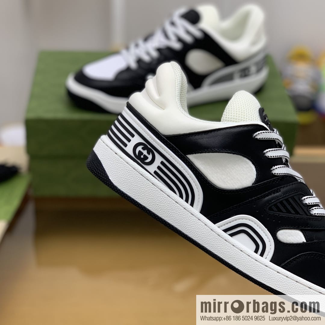 Gucci Gucci uses leather + breathable mesh iconic His & Hers sneakers