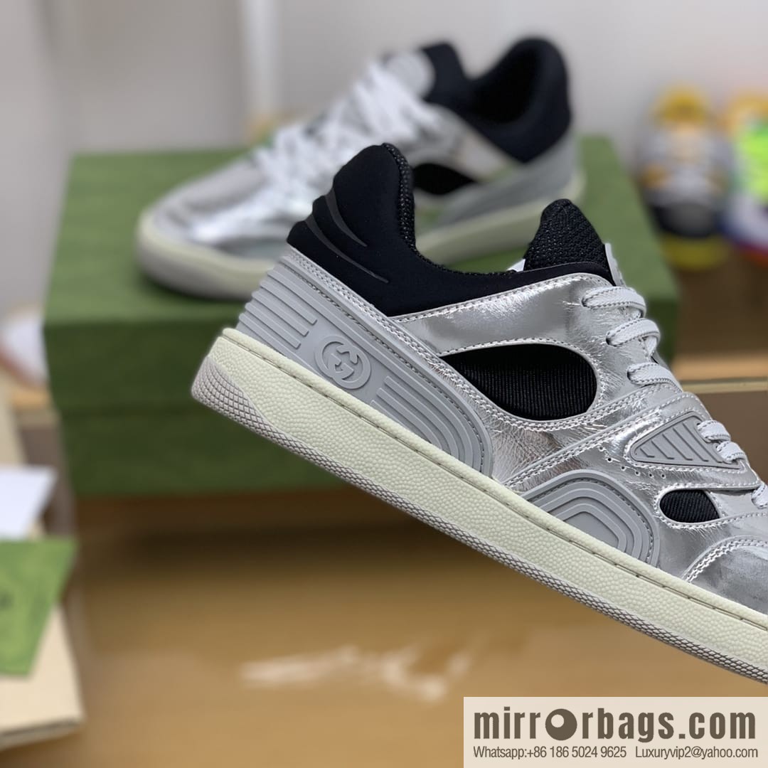 Gucci Gucci uses leather + breathable mesh iconic His & Hers sneakers