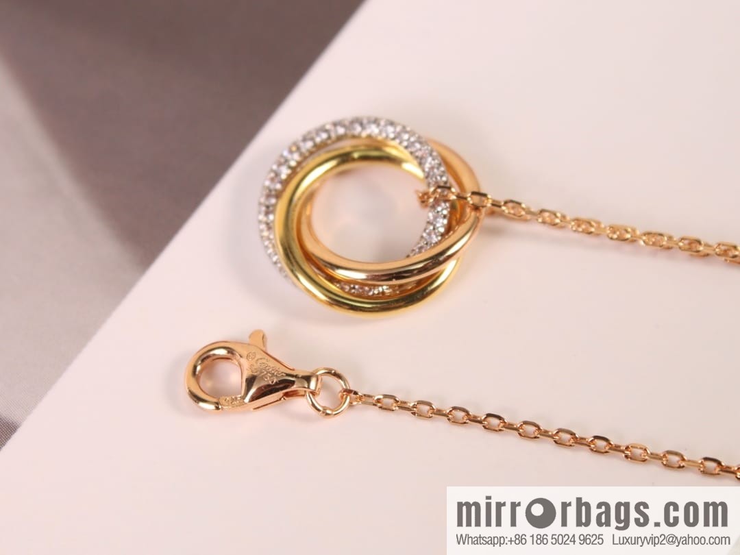 Cartier Trinity series three-color three-ring bracelet