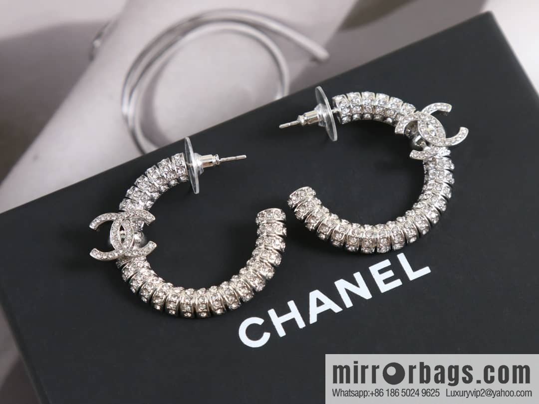 New ☑️ CHANEL Chanel c1 double c semi-round full diamond stud earrings