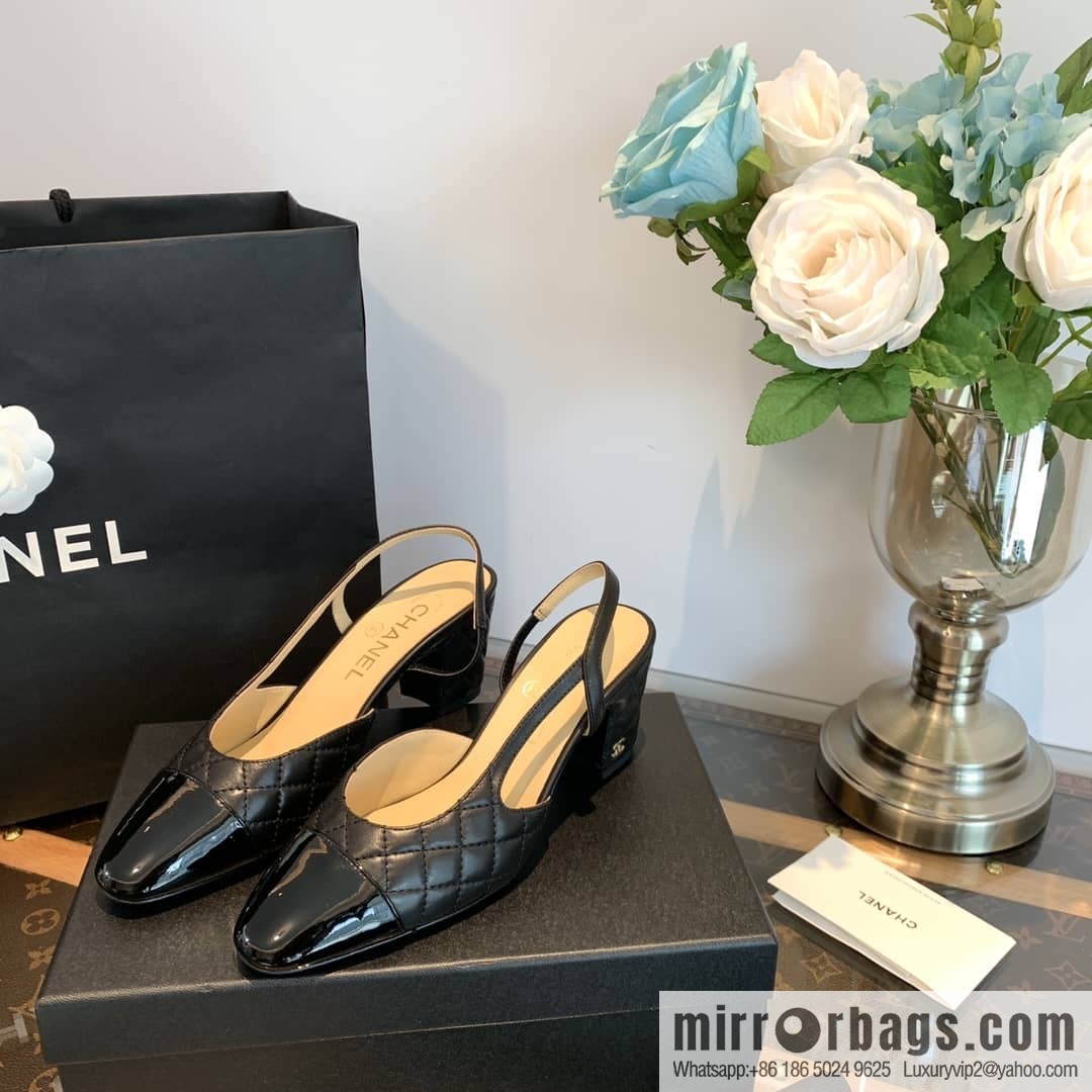 Chanel Xiaoxiang rhombus color matching thick-heeled sandals