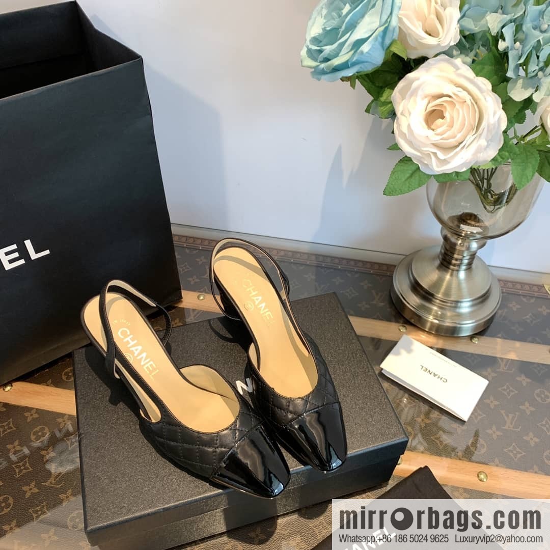 Chanel Xiaoxiang rhombus color matching thick-heeled sandals