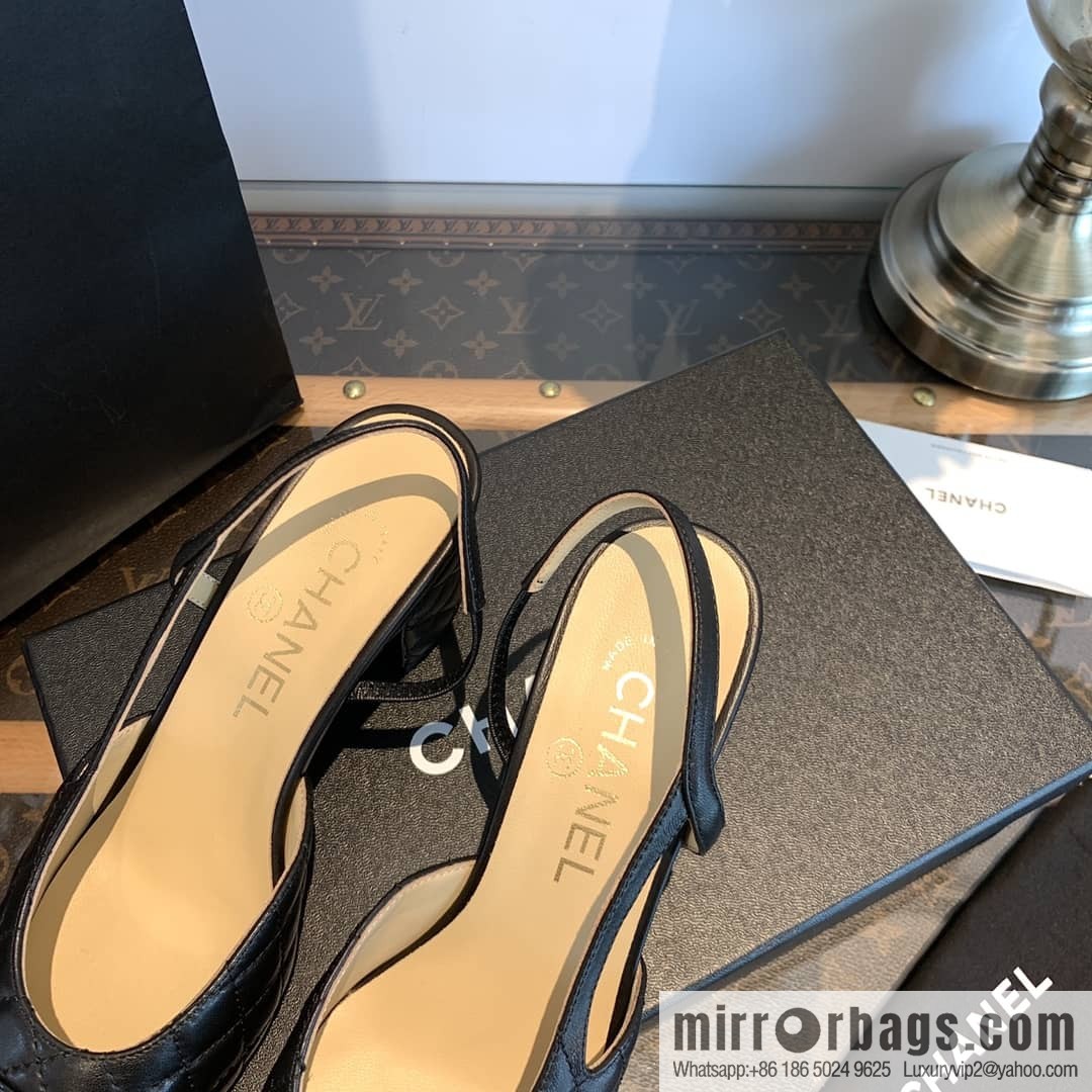 Chanel Xiaoxiang rhombus color matching thick-heeled sandals