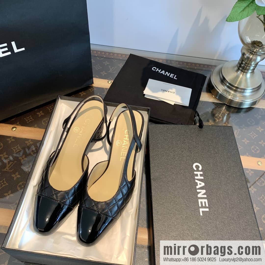Chanel Xiaoxiang rhombus color matching thick-heeled sandals