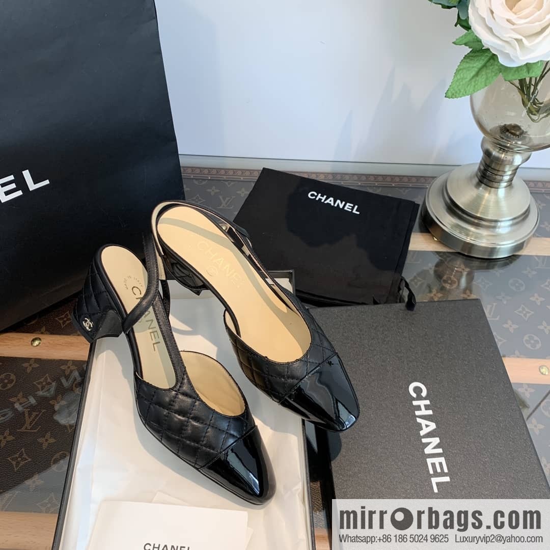 Chanel Xiaoxiang rhombus color matching thick-heeled sandals