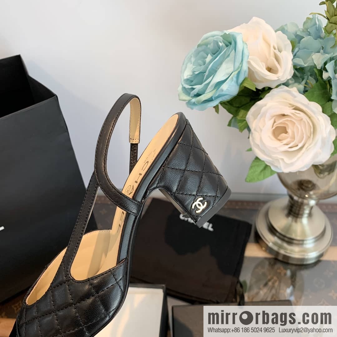 Chanel Xiaoxiang rhombus color matching thick-heeled sandals