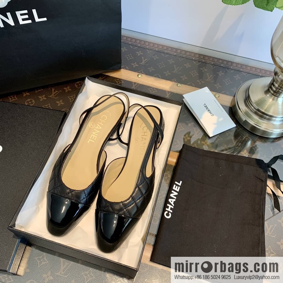 Chanel Xiaoxiang rhombus color matching thick-heeled sandals
