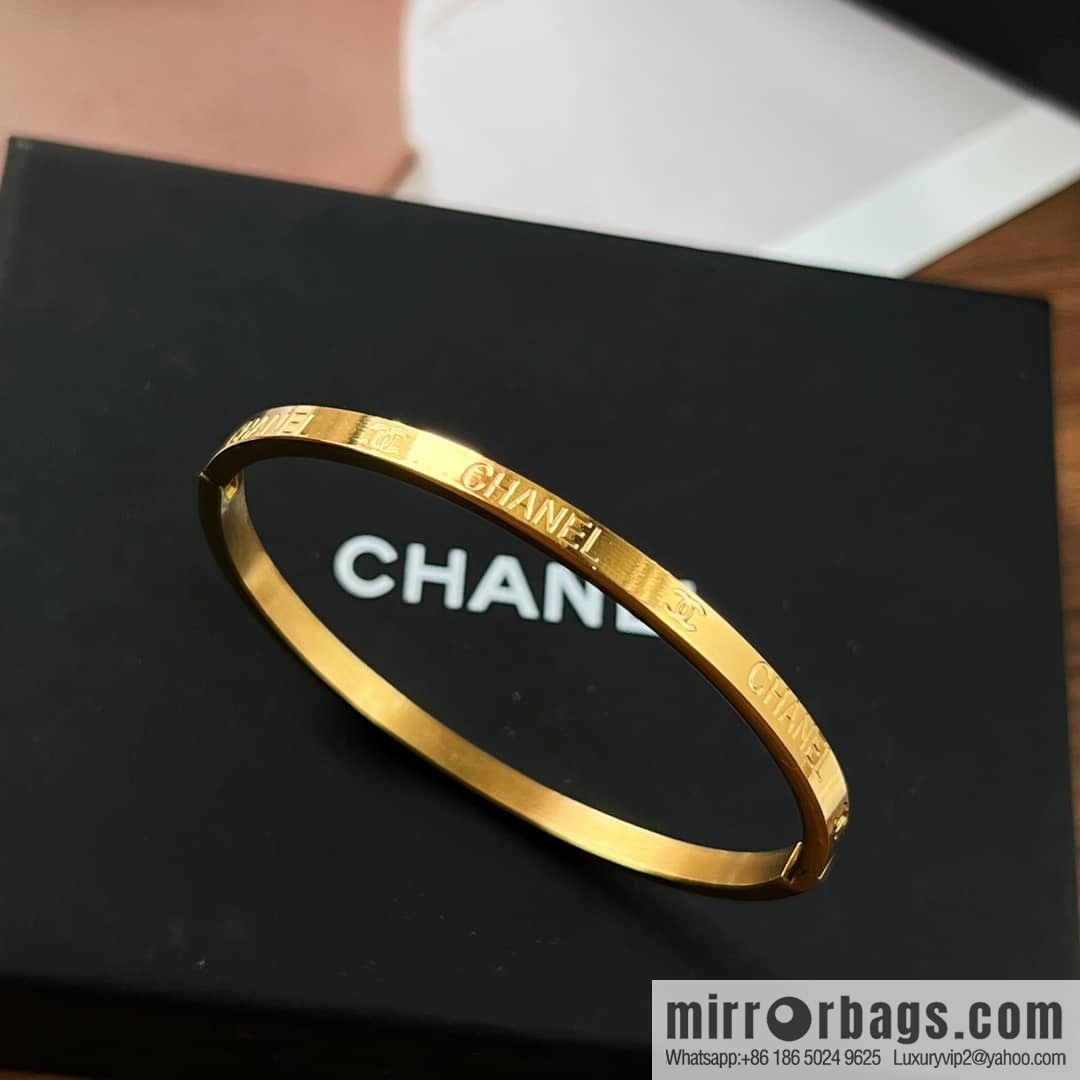 New ☑️ Chanel double c letter gold bracelet bracelet